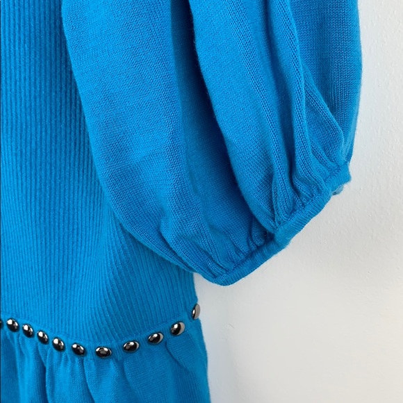 Kenar Blouse - Picture 5 of 6